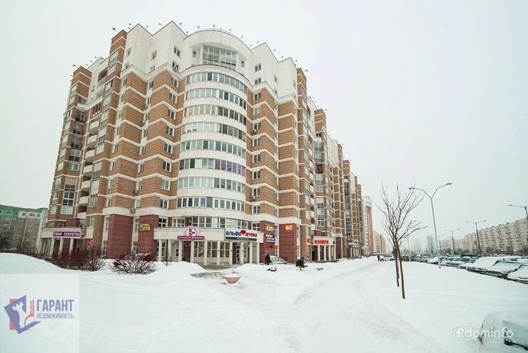 Продаётся 1-комнатная квартира возле ст. метро Кунцевщина (дом каркасно-блочный). — фото 1