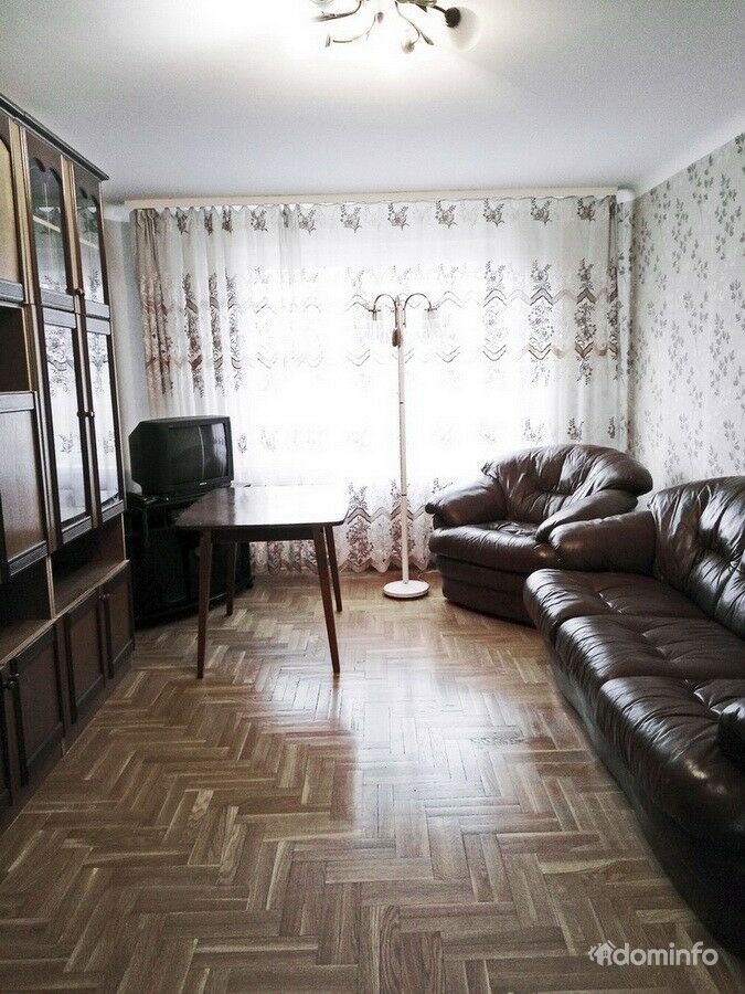 Просторная трехкомнатная с отличным ремонтом и мебелью, Лынькова 15 — фото 1