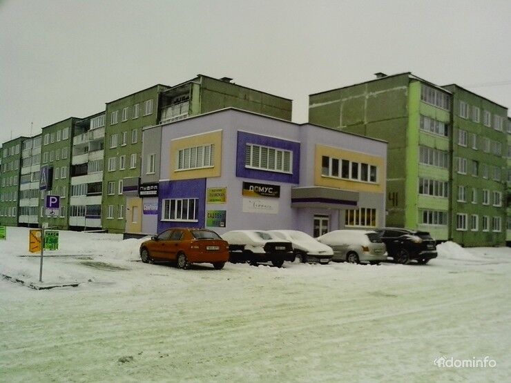 Торговое помещение в современном здании в городе Сморгонь — фото 1