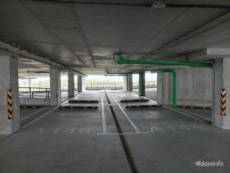 Машино-место в крытом многоуровневом паркинге по ул. Монюшко, 6 — фото 5