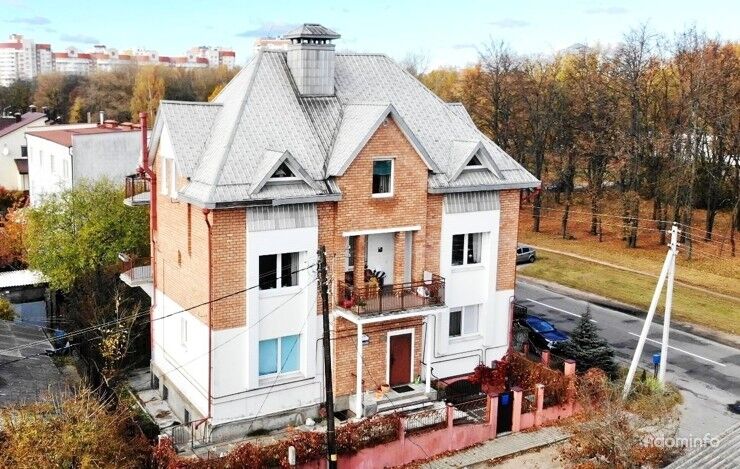 Продается 3-этажный коттедж с мебелью в Минске. — фото 1