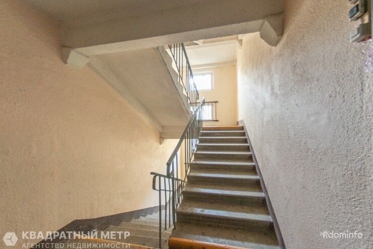 Продается однокомнатная квартира рядом с метро Неморшанский сад — фото 16
